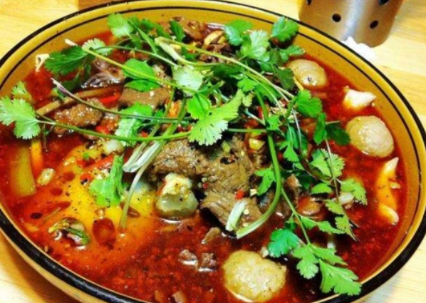 台台街牛肉火锅冒菜