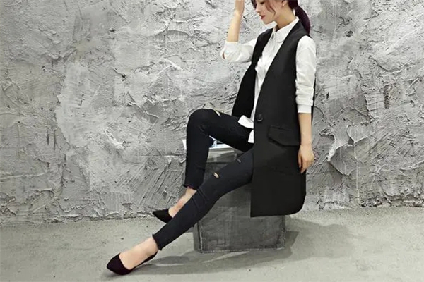 韩秀服装产品 门店图片