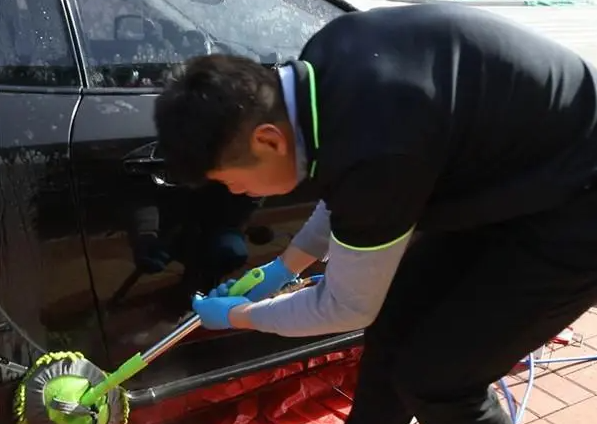 下雨荷上门洗车