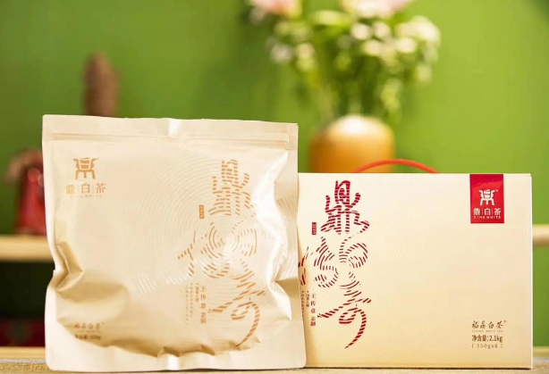 鼎白茶业