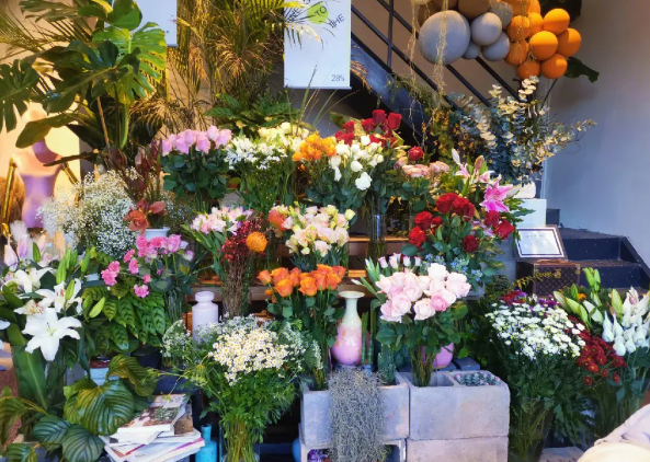 朝花夕拾花店