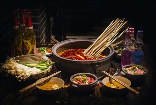 锅边串串香加盟