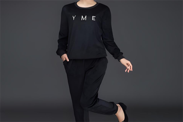 卓美特女装产品 门店图片