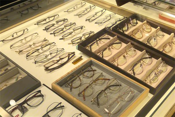 视客眼镜产品 门店图片