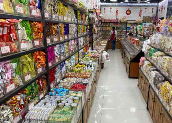 喜福多零食店