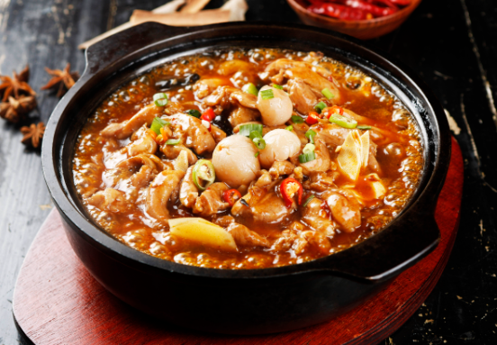 小鸡小鱼石锅煲