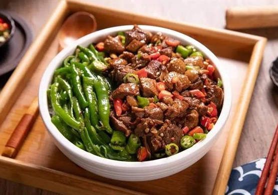 耿大叔擂椒拌饭