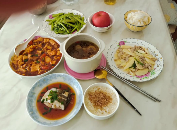 胜杉月子餐