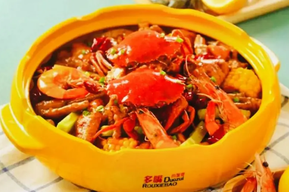 多嘴肉蟹煲