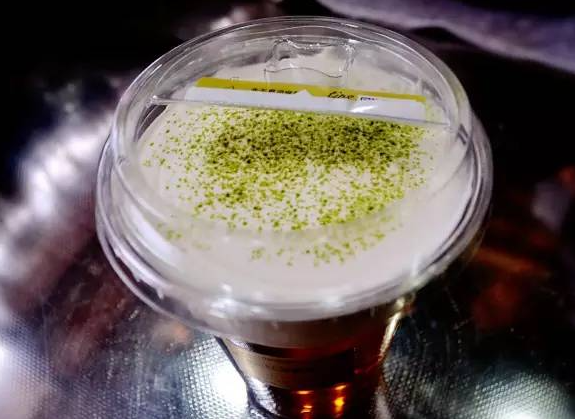 白胡子奶茶