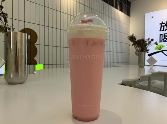 蜜果奶茶