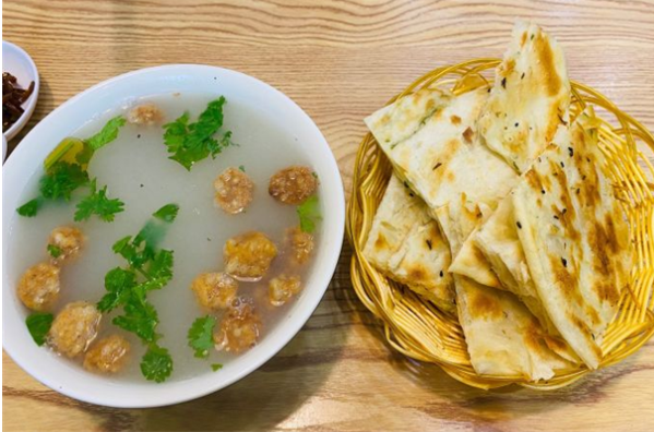 味世家油饼母鸡汤