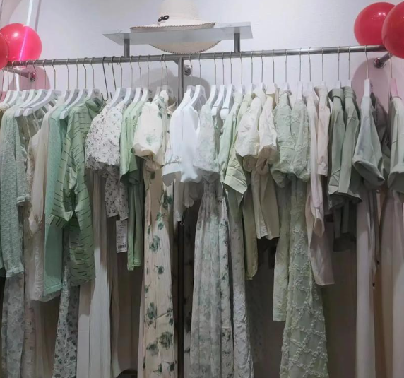 缺衣布可服装