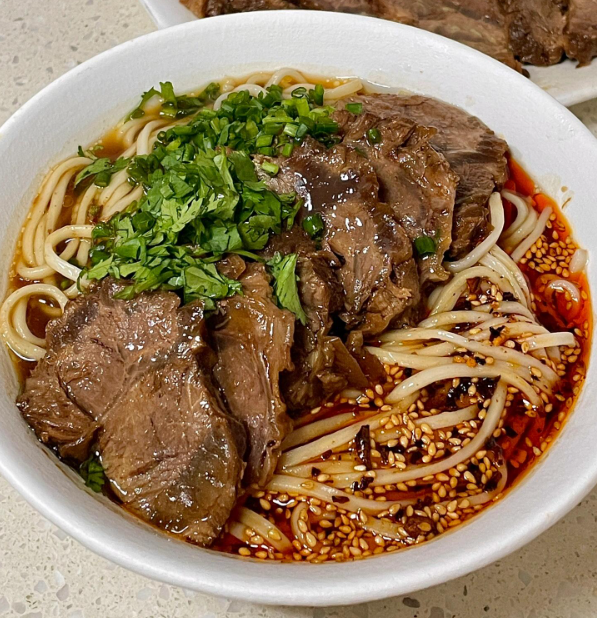 三鼎香牛肉面
