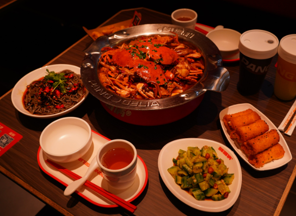 胖哥俩肉蟹煲